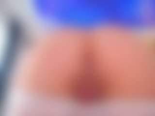 Vesia's Live Sex Cam Show