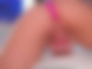 Vesia's Live Sex Cam Show