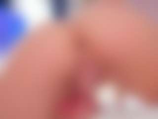Live cam show with Vesia - Genital Piercings on Camsoda
