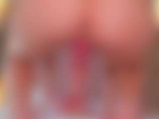 Vesia's Live Sex Cam Show