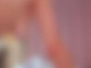 Vesia's Live Sex Cam Show