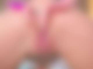 Vesia's Live Sex Cam Show