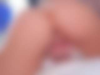 Vesia's Live Sex Cam Show