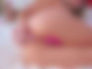 Vesia's Live Sex Cam Show