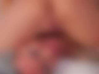 Live cam show with Vesia - Young Adult on Free Soda