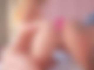 Vesia's Live Sex Cam Show