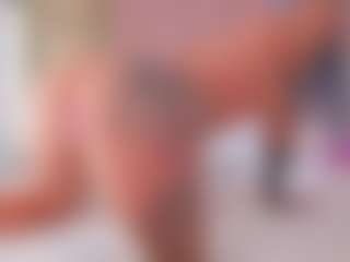 Vesia's Live Sex Cam Show