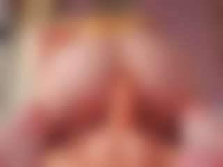 Vesia's Live Sex Cam Show