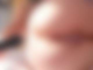 Vesia's Live Sex Cam Show