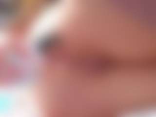 Vesia's Live Sex Cam Show