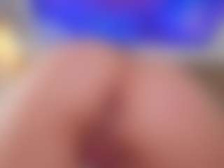 Live cam show with Vesia - Blonde Hair Toys on Camsoda