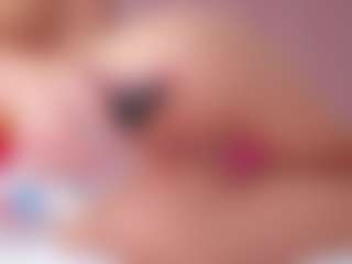 Live cam show with Vesia - Brown Eyes on Camsoda