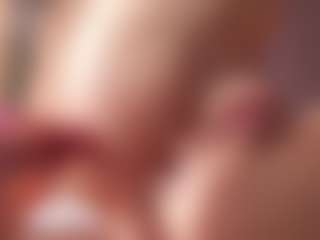 Vesia's Live Sex Cam Show