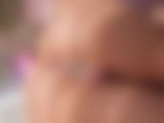 Vesia's Live Sex Cam Show