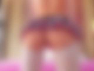 Vesia's Live Sex Cam Show