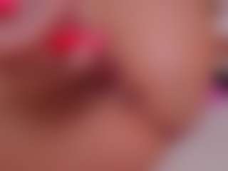 Vesia's Live Sex Cam Show