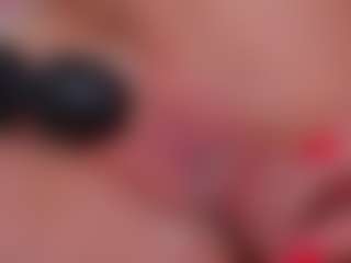 Vesia's Live Sex Cam Show