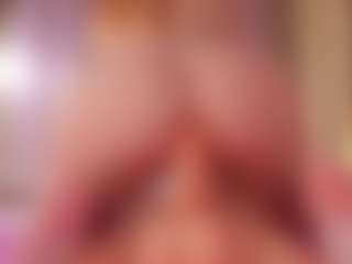 Vesia's Live Sex Cam Show