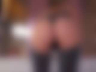 Vesia's Live Sex Cam Show