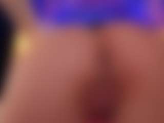Vesia's Live Sex Cam Show