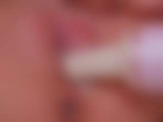 Vesia's Live Sex Cam Show