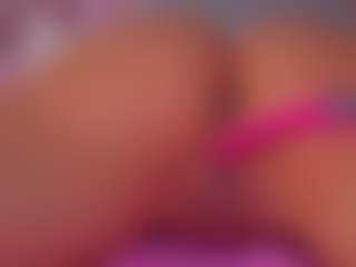 Vesia's Live Sex Cam Show