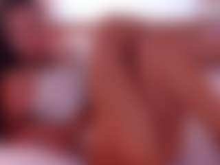 Live cam show with OdelynCurvin - College on xDating