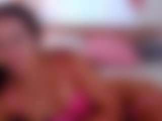 Live cam show with OdelynCurvin - Upskirt on Dare Cams