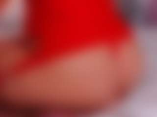 Live cam show with OdelynCurvin - Upskirt on Chatstar
