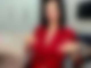 Live cam show with Erline - Body Massage on Camsoda