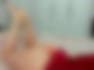 Live cam show with Erline - Living Room on Camsoda