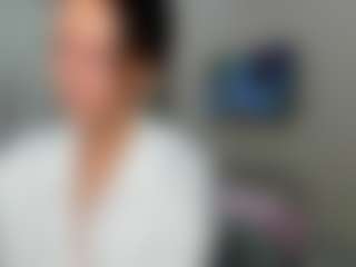 Live cam show with Erline - Body Massage on xDating