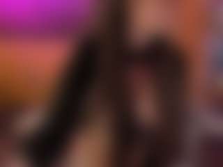 Live cam show with Maeveee - Gray Eyes on Camsoda