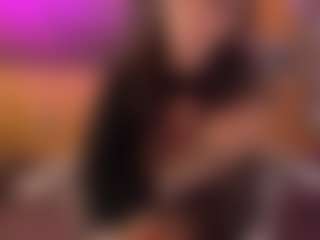 Live cam show with Maeveee - Handjob on SpankPalCams
