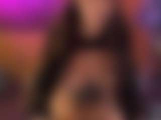 Live cam show with Maeveee - Smoking on Fapmatic.com