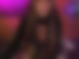 Show en direct avec Maeveee - Gray Eyes sur Camsoda