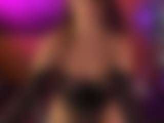 Maeveee's Live Sex Cam Show