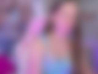 Live cam show with SashaCopelandy - Green Eyes on Milfs Live