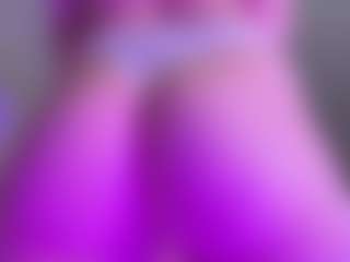 Live cam show with SashaCopelandy - Striptease on StripNow