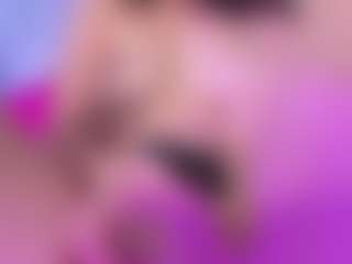 Live cam show with SashaCopelandy - Skinny on Milfs Live