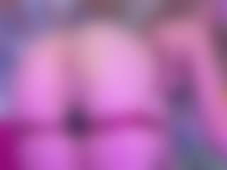 Live cam show with SashaCopelandy - Striptease on TottyGirls