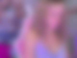 Live cam show with SashaCopelandy - Smoking on madthumbs