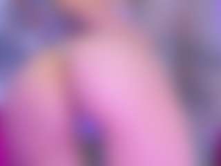 Live cam show with SashaCopelandy - Fingering on Camsoda
