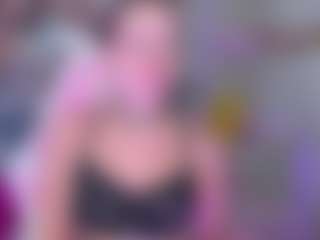 Live cam show with SashaCopelandy - Smoking on SinfulBabes
