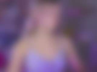 Live cam show with SashaCopelandy - Facial Piercings on livesuperchat.net