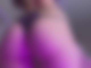 Live cam show with SashaCopelandy - Normal on Milfs Live