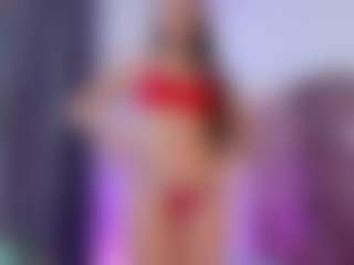 sharondeluxe MILF webcam performer live streaming