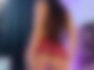 sharondeluxe MILF webcam performer live streaming