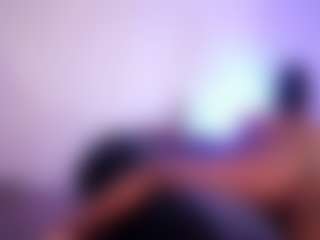 Live cam show with HoneyKaramel21 - Ebony Shaved Pussy on Camsoda
