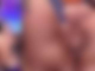 Live cam show with ValentinaGames - Deepthroat on Camsoda